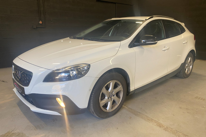 VOLVO V40 CROSS COUNTRY
