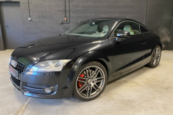 AUDI TT COUPE
