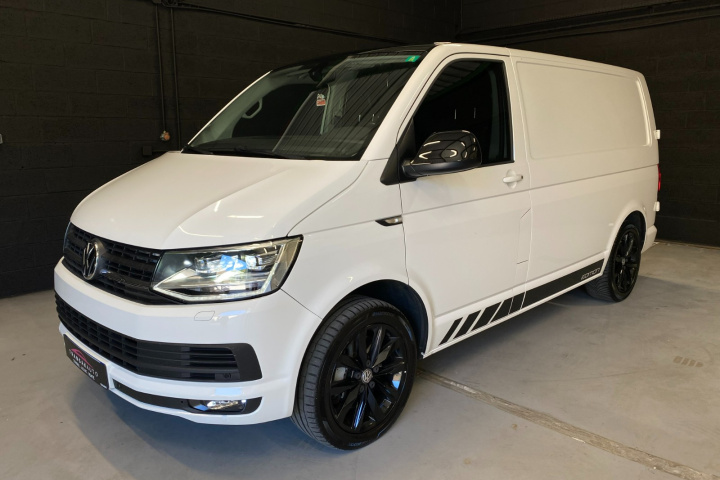 VOLKSWAGEN TRANSPORTER FOURGON